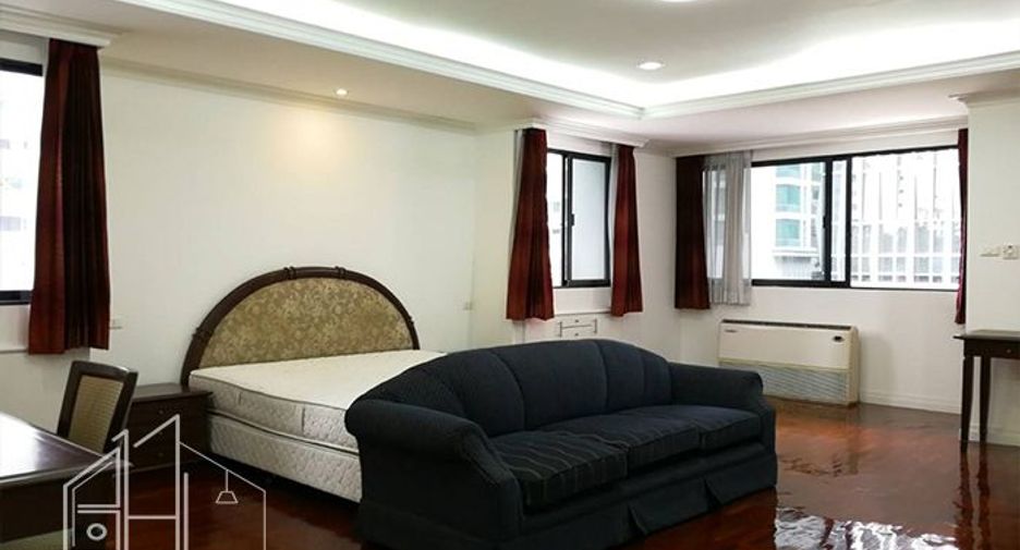 Condo en alquiler de 3 habitaciones en Watthana, Bangkok