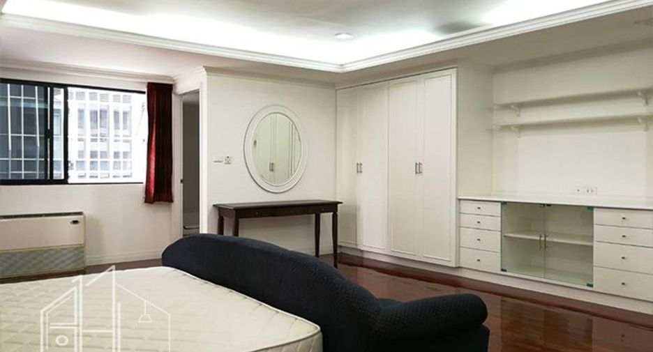 Condo en alquiler de 3 habitaciones en Watthana, Bangkok