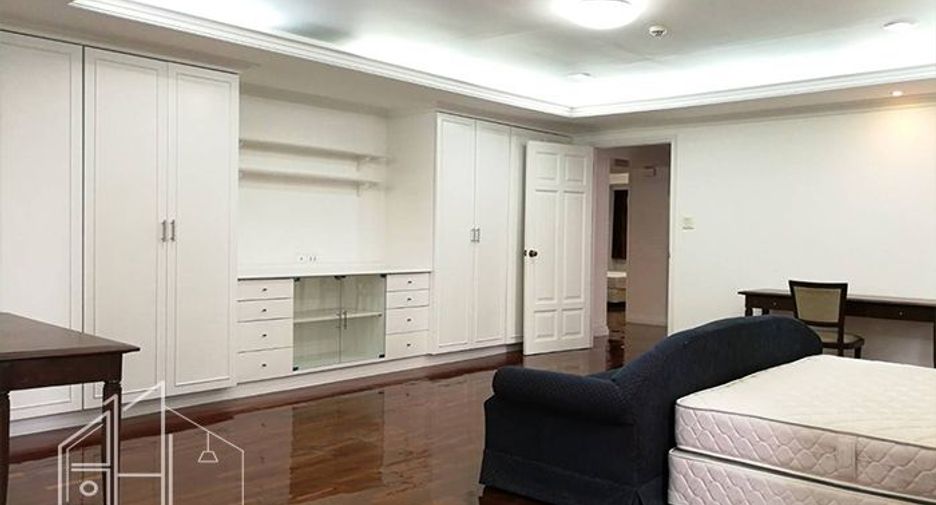 Condo en alquiler de 3 habitaciones en Watthana, Bangkok