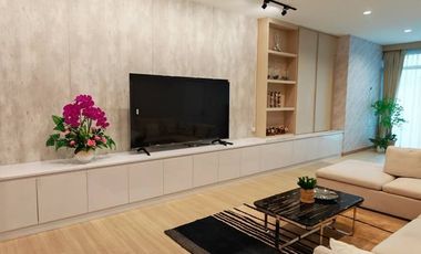 For rent 3 bedrooms condo in Sathon, Bangkok
