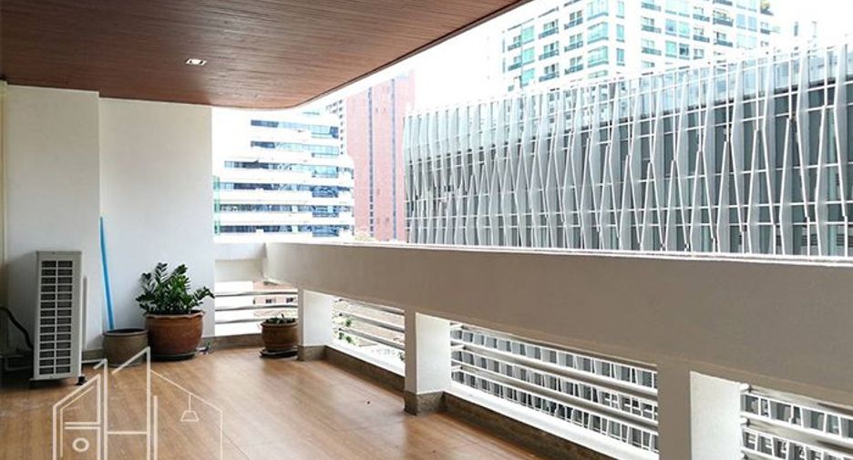 Condo en alquiler de 3 habitaciones en Watthana, Bangkok