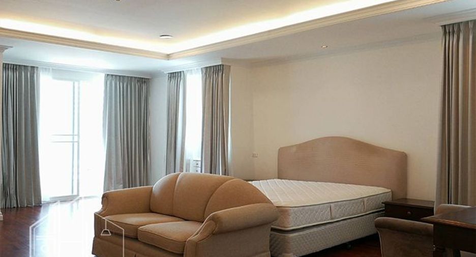 Condo en alquiler de 3 habitaciones en Watthana, Bangkok