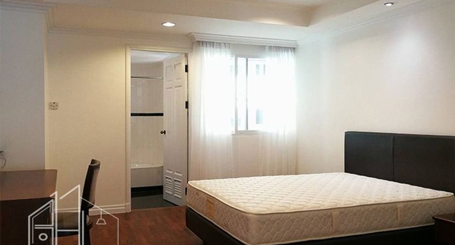 Condo en alquiler de 3 habitaciones en Watthana, Bangkok