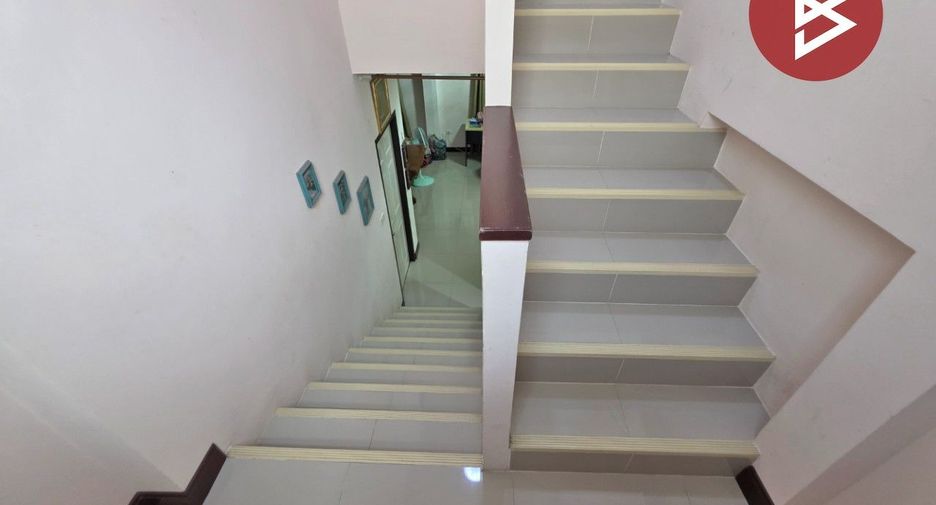 Casa en venta de 5 habitaciones en Bang Phli, Samut Prakan