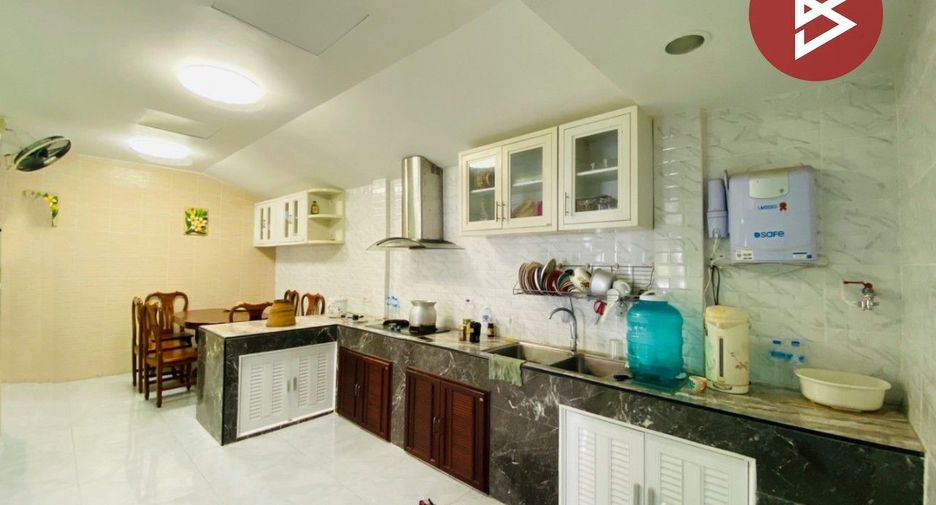 For sale 5 bedrooms house in Bang Phli, Samut Prakan