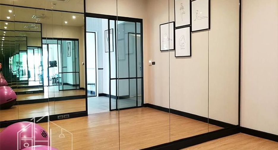 Apartamento en alquiler de 3 habitaciones en Watthana, Bangkok