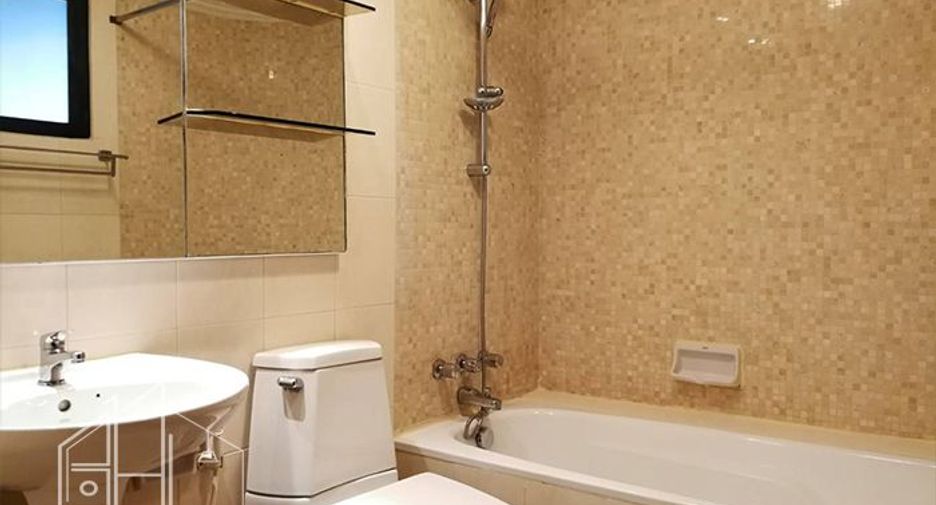 Apartamento en alquiler de 3 habitaciones en Watthana, Bangkok