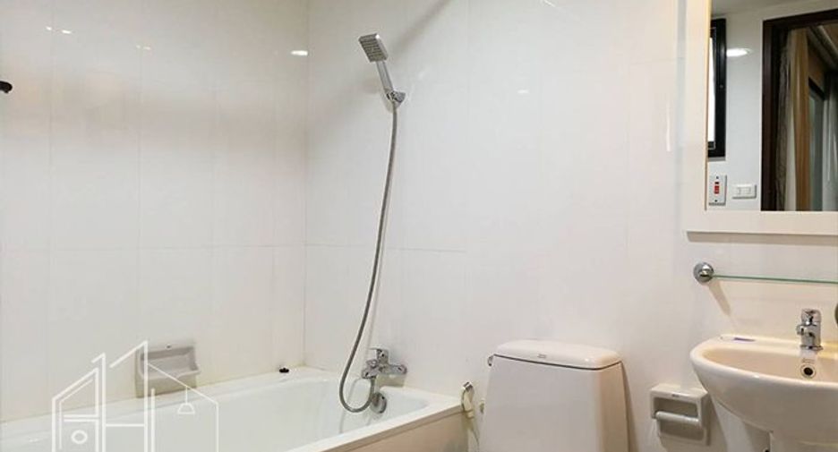 Apartamento en alquiler de 3 habitaciones en Watthana, Bangkok