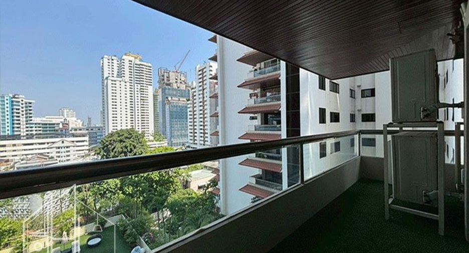 Apartamento en alquiler de 3 habitaciones en Watthana, Bangkok