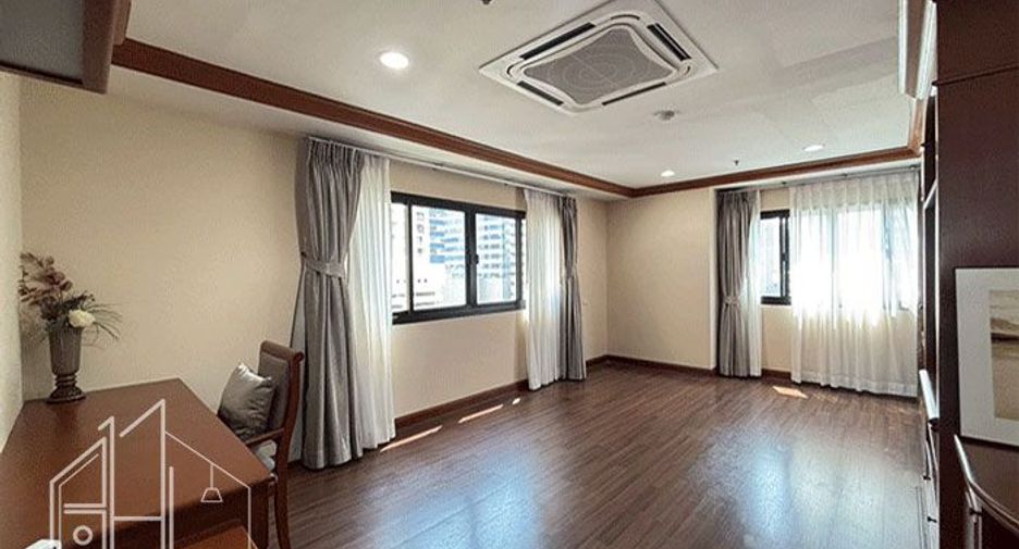 Apartamento en alquiler de 3 habitaciones en Watthana, Bangkok