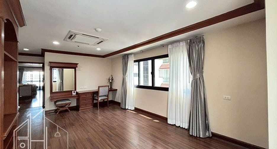 Apartamento en alquiler de 3 habitaciones en Watthana, Bangkok