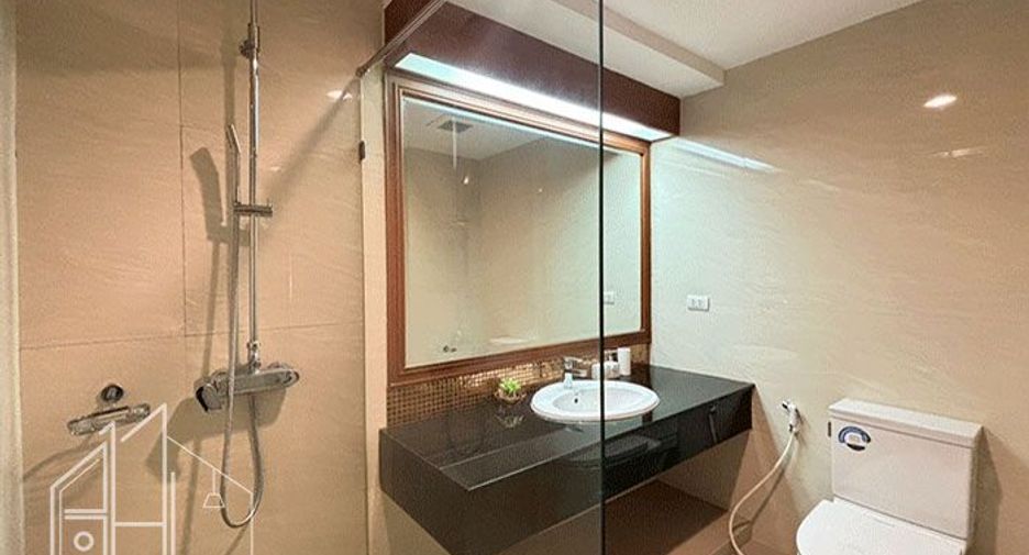 Apartamento en alquiler de 3 habitaciones en Watthana, Bangkok