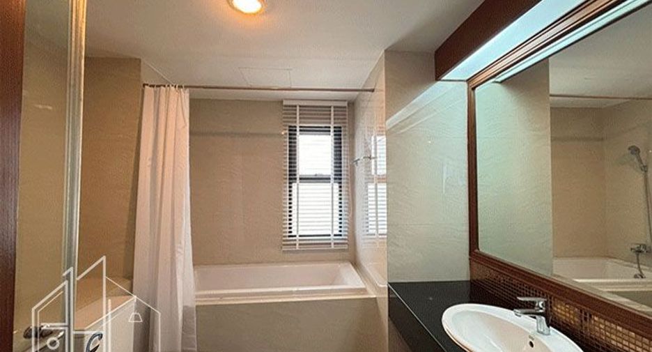 Apartamento en alquiler de 3 habitaciones en Watthana, Bangkok