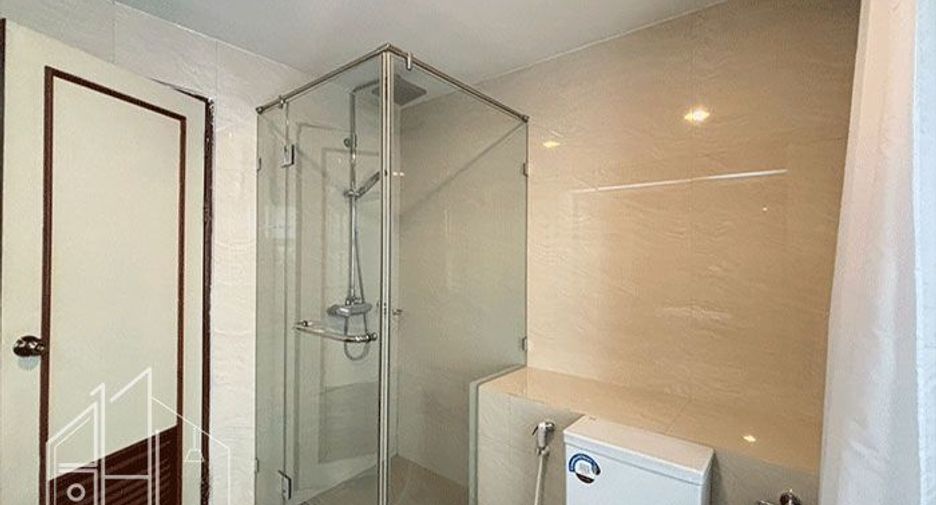 Apartamento en alquiler de 3 habitaciones en Watthana, Bangkok
