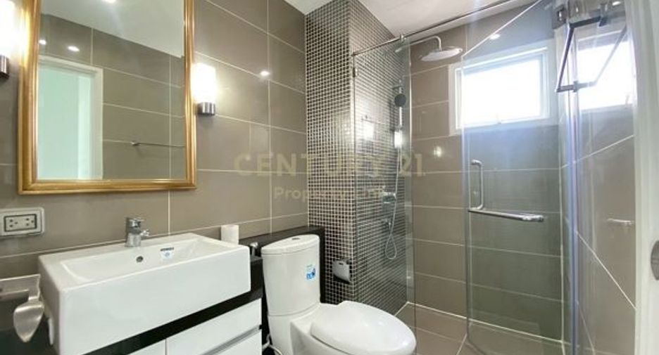 Wohnung zum Kauf mit 3 Zimmer in Huai Khwang, Bangkok