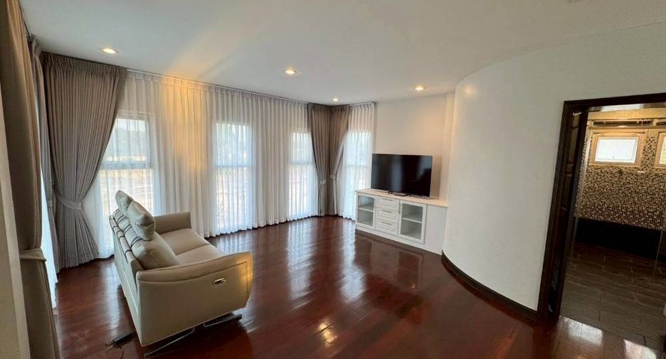 For rent and for sale 6 bedrooms villa in East Pattaya, Pattaya