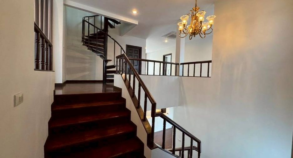 For rent and for sale 6 bedrooms villa in East Pattaya, Pattaya