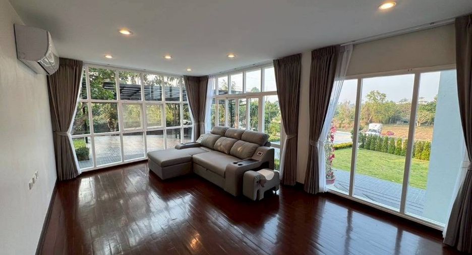 For rent and for sale 6 bedrooms villa in East Pattaya, Pattaya