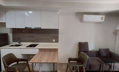 À vendre 1 chambre condo à Huai Khwang, Bangkok