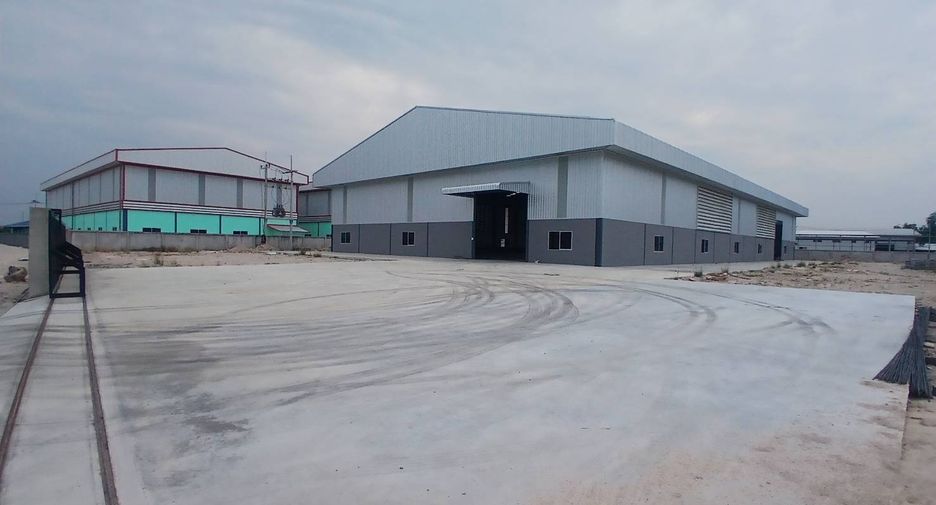 出售 6 卧室 仓库 在 Ban Bueng, Chon Buri
