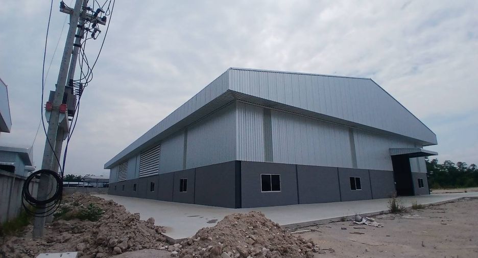 出售 6 卧室 仓库 在 Ban Bueng, Chon Buri