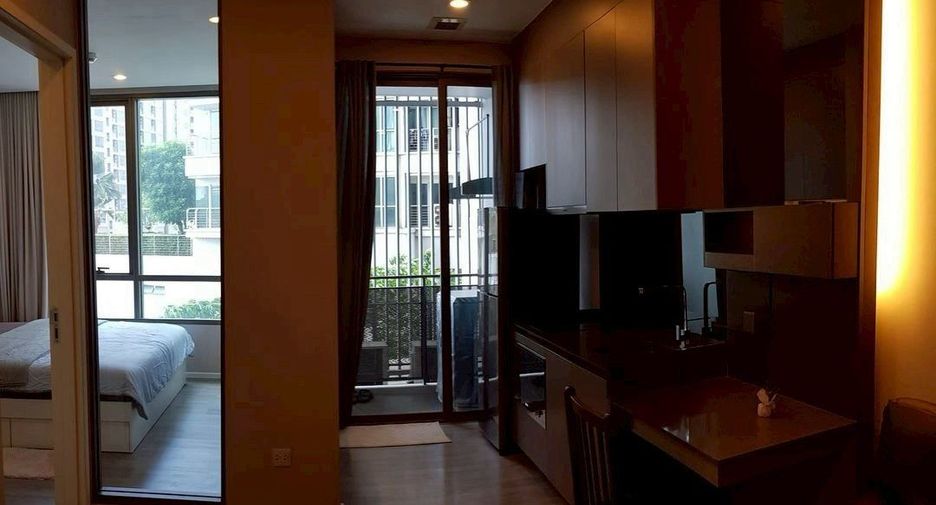 À vendre 1 chambre condo à Khlong Toei, Bangkok