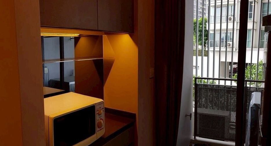 À vendre 1 chambre condo à Khlong Toei, Bangkok