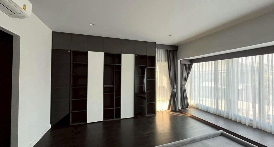 Продажа 4 спальни дом в Банг Капи, Бангкок