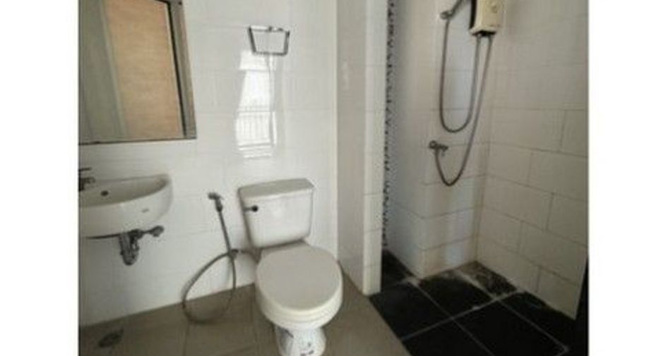 For sale 1 bed condo in Ban Khai, Rayong