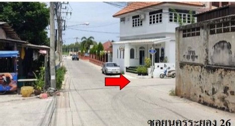 For sale 1 bed condo in Ban Khai, Rayong