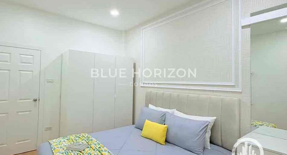 For sale 2 ベッドルーム townhouse in East Pattaya, Pattaya