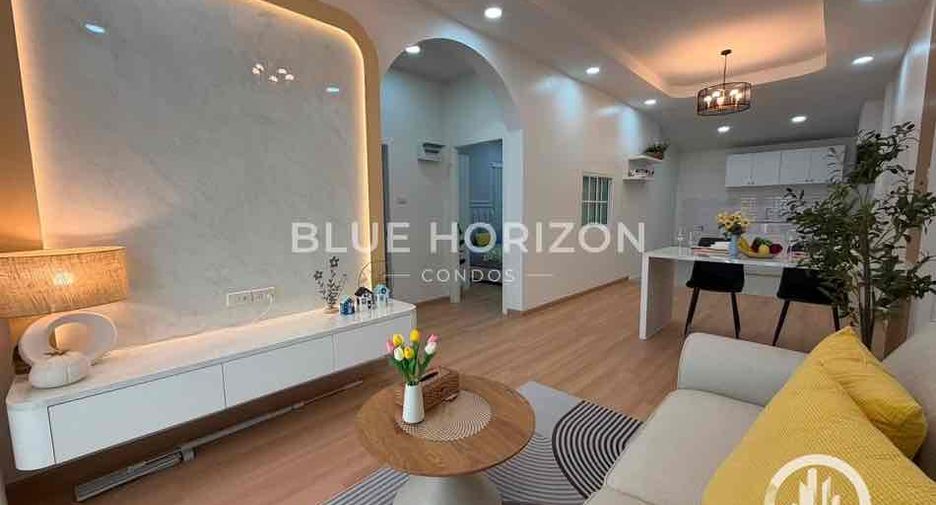 For sale 2 ベッドルーム townhouse in East Pattaya, Pattaya