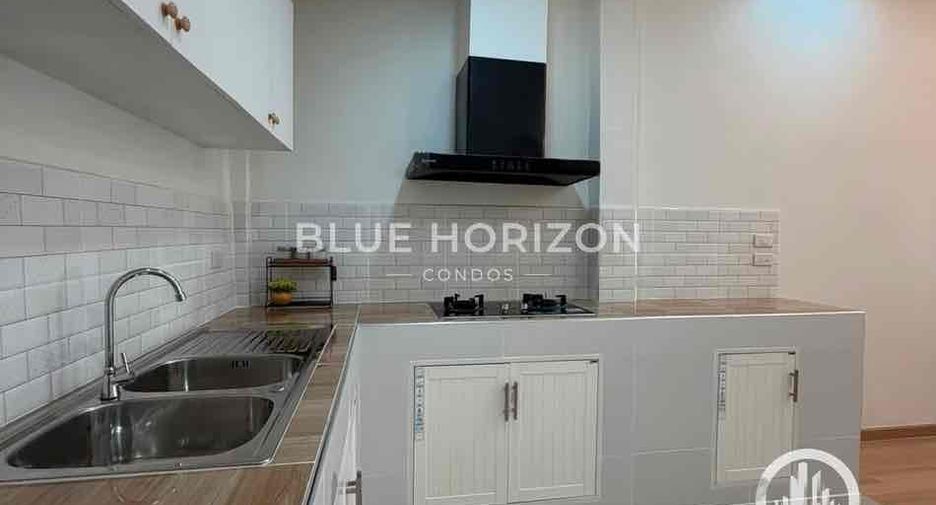 For sale 2 ベッドルーム townhouse in East Pattaya, Pattaya