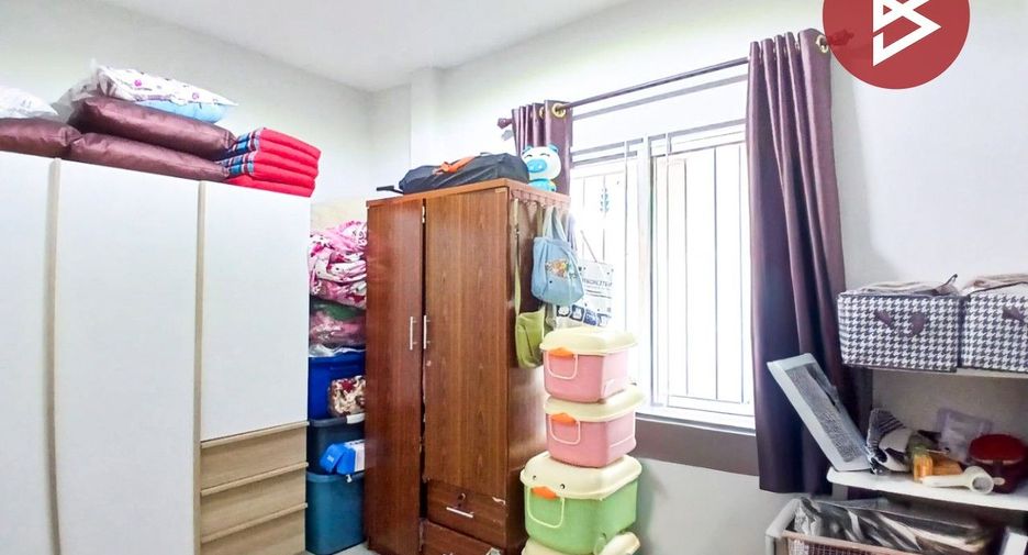 Casa adosada en venta de 3 habitaciones en Mueang Samut Prakan, Samut Prakan