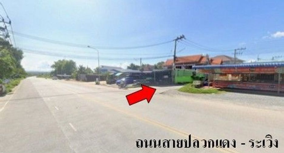 出售 1 卧室 联排别墅 在 Ban Khai, Rayong