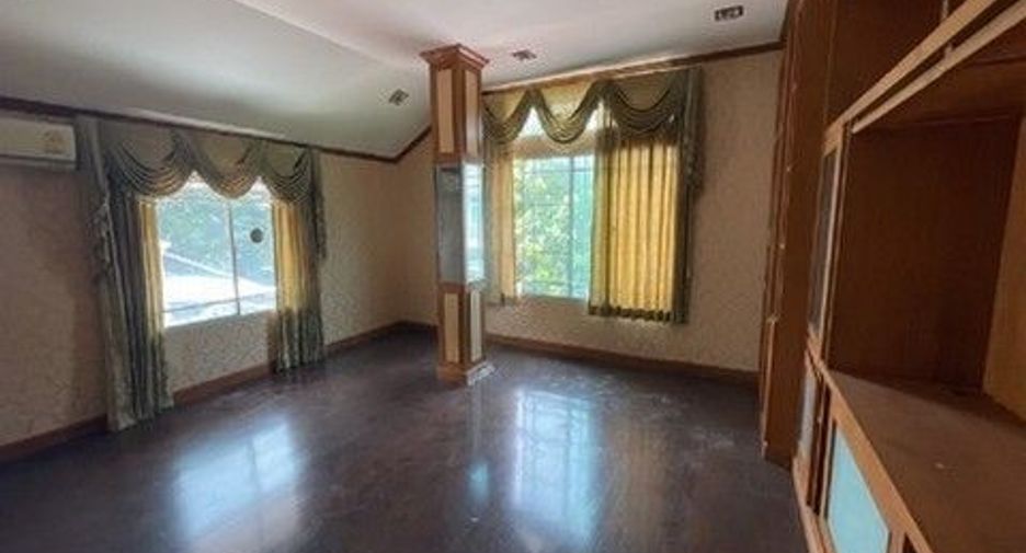 出售 1 卧室 独立屋 在 Bang Len, Nakhon Pathom