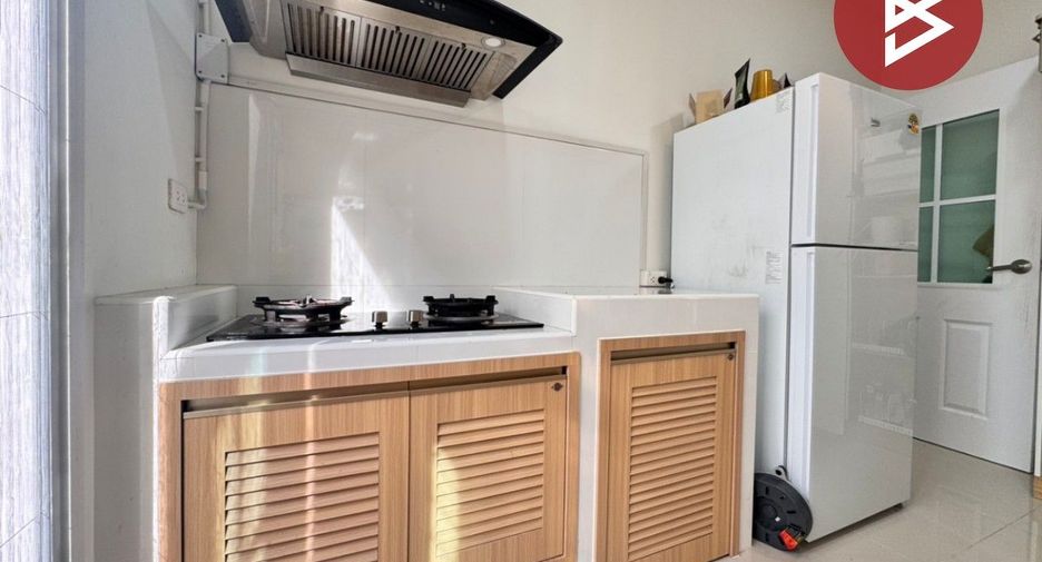 For sale 4 bedrooms house in Thung Khru, Bangkok