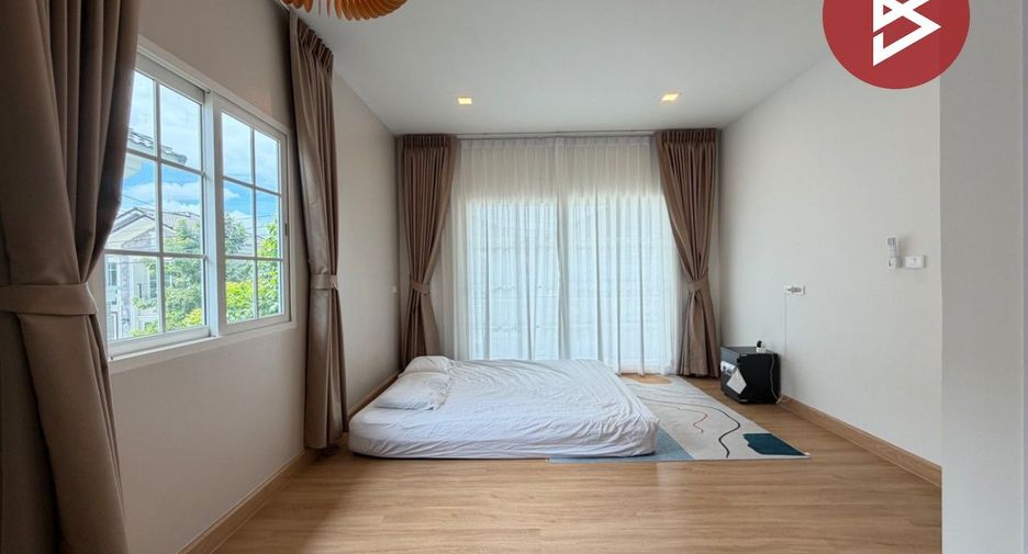 For sale 4 bedrooms house in Thung Khru, Bangkok