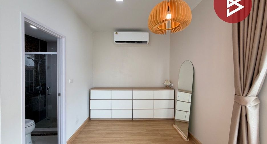 For sale 4 bedrooms house in Thung Khru, Bangkok