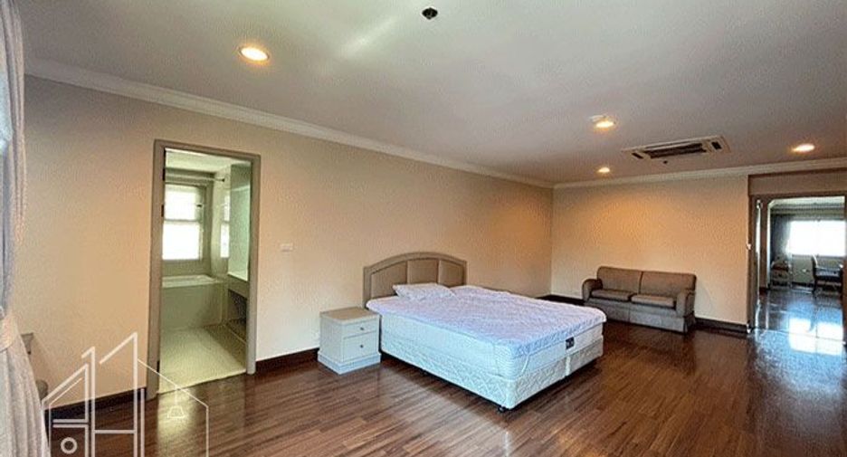 À louer 3 chambres condo à Watthana, Bangkok