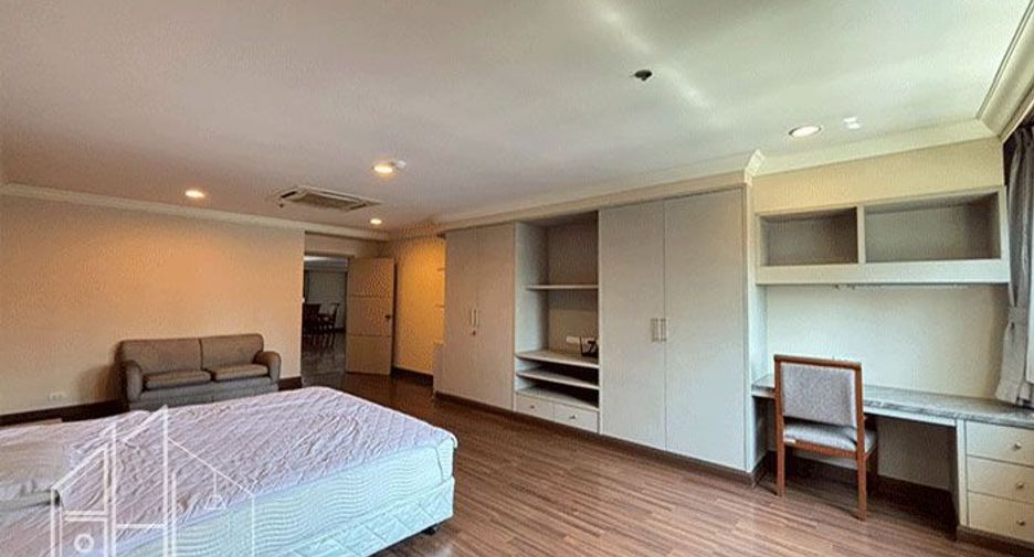 À louer 3 chambres condo à Watthana, Bangkok