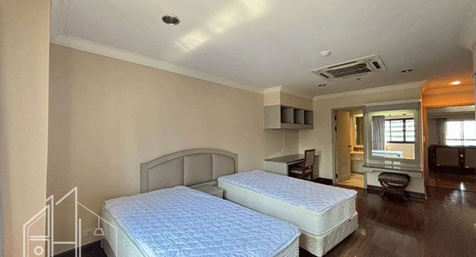 À louer 3 chambres condo à Watthana, Bangkok