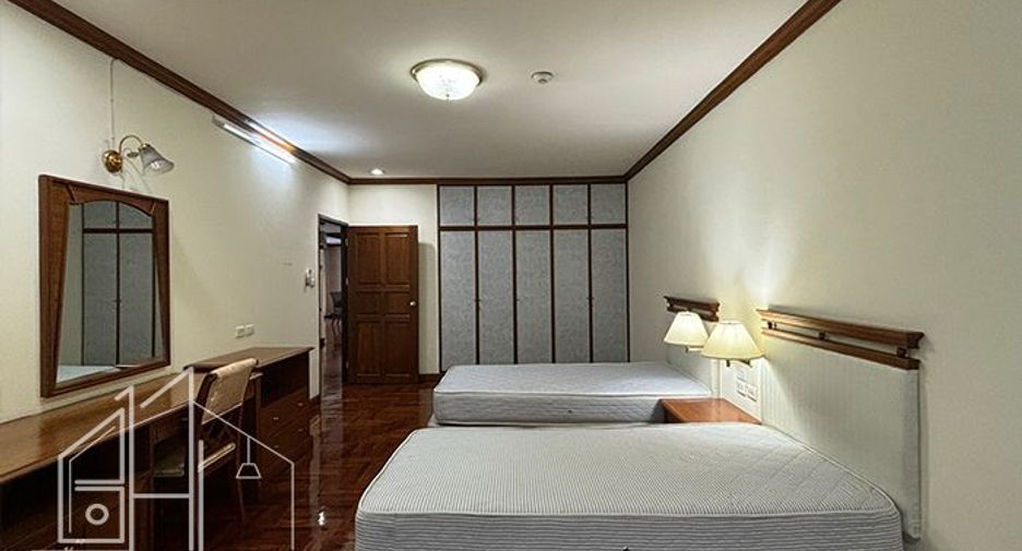 Apartamento en alquiler de 3 habitaciones en Watthana, Bangkok