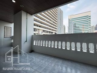 For rent 3 bedrooms apartment in Watthana, Bangkok