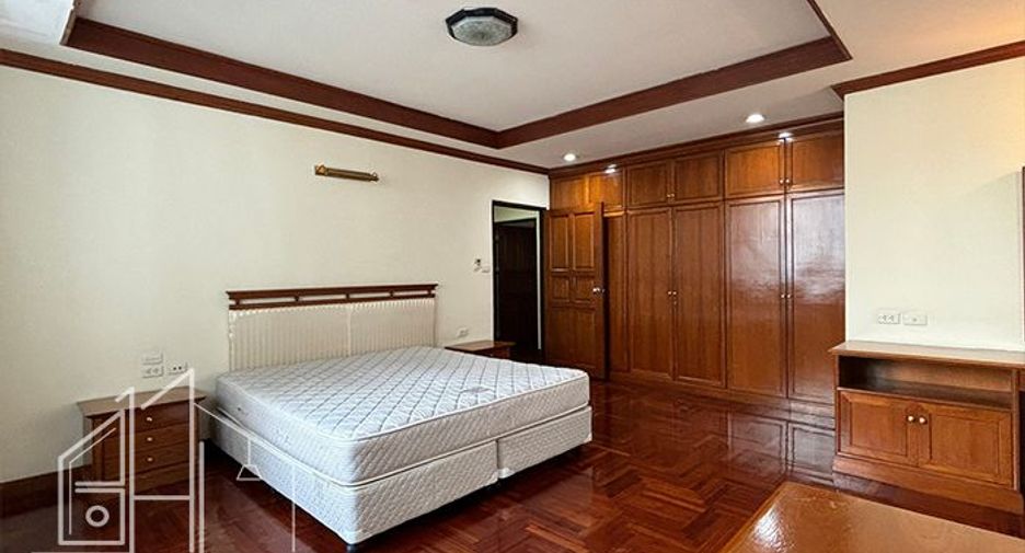 Apartamento en alquiler de 3 habitaciones en Watthana, Bangkok
