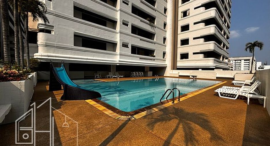 Apartamento en alquiler de 3 habitaciones en Watthana, Bangkok