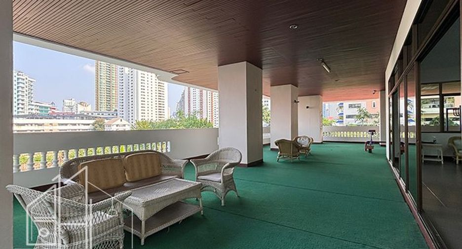 Apartamento en alquiler de 3 habitaciones en Watthana, Bangkok