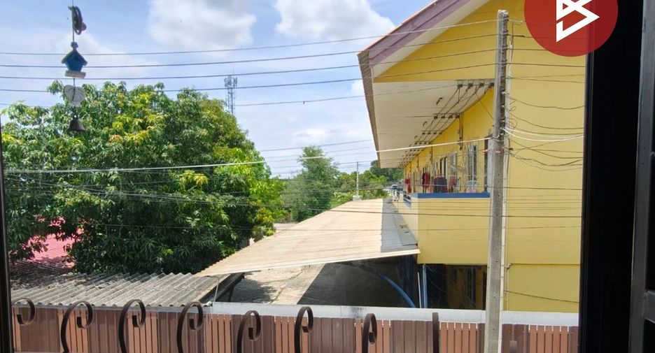 À vendre 2 chambres maison de ville à Mueang Chachoengsao, Chachoengsao