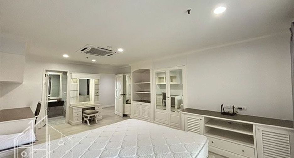 À louer 3 chambres condo à Watthana, Bangkok