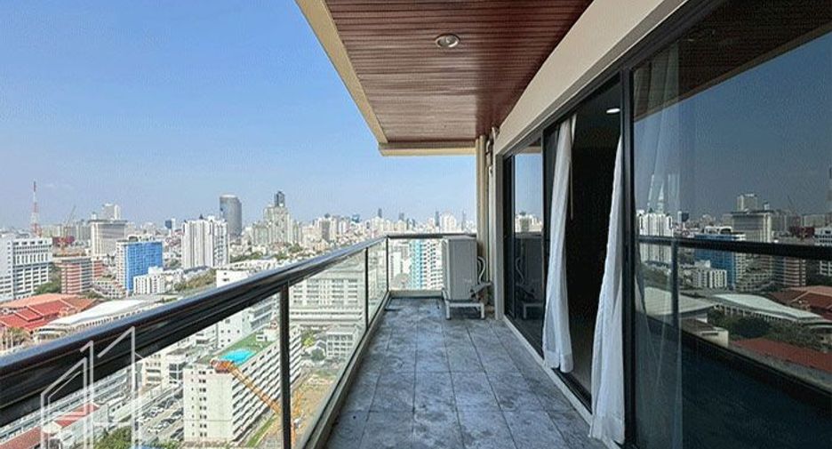 À louer 3 chambres condo à Watthana, Bangkok